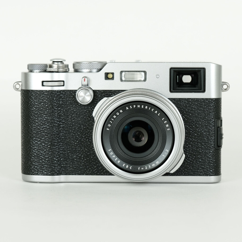 FUJIFILM X100F シルバー FUJIFILM X100F シルバー