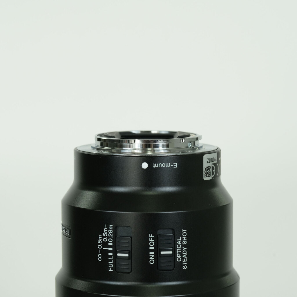 SONY FE 90mm F2.8 Macro G OSS SEL90M28G