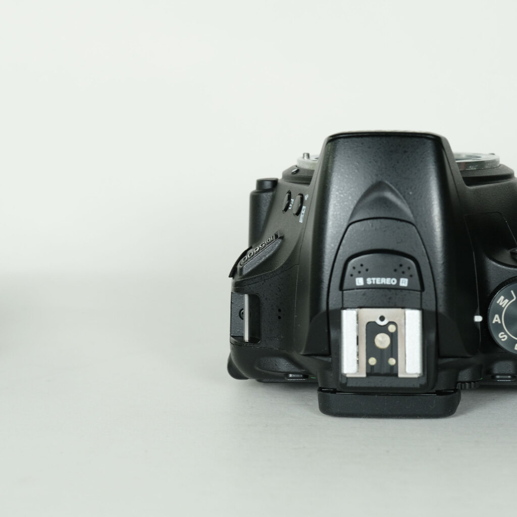 Nikon D5600の出品 | ONE SCENE（ワンシーン）