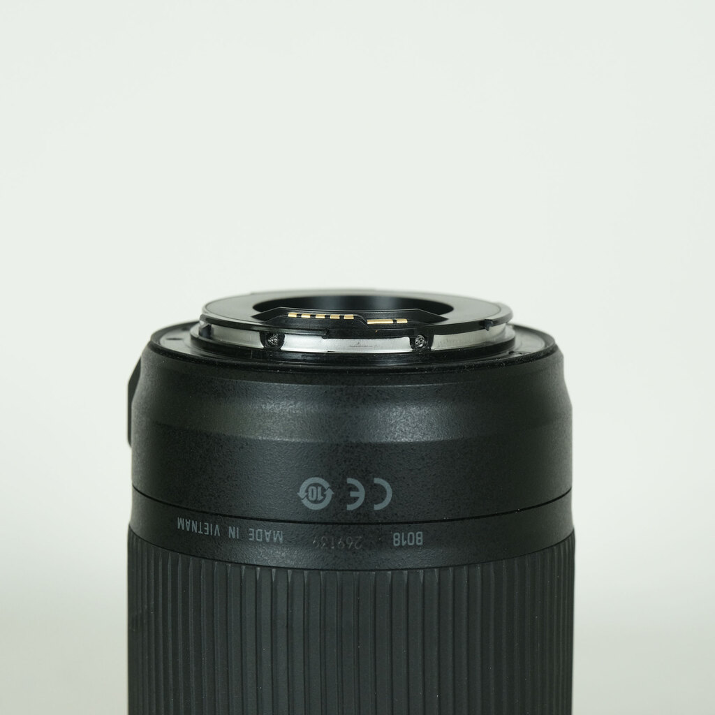 TAMRON 18-200mm F3.5-6.3 DiII VC/Model B018E（キヤノンEF用）