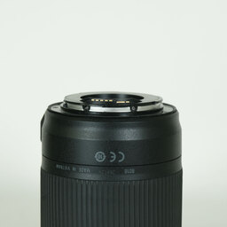 TAMRON 18-200mm F3.5-6.3 DiII VC/Model B018E（キヤノンEF用）