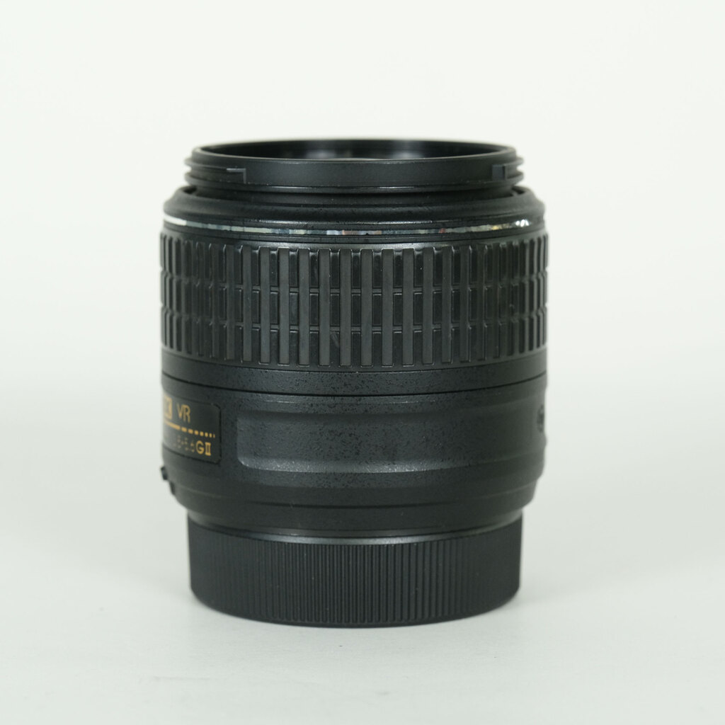 Nikon AF-S DX NIKKOR 18-55mm f3.5-5.6G VR II