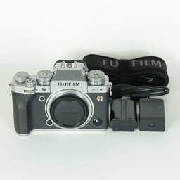 FUJIFILM X-T4