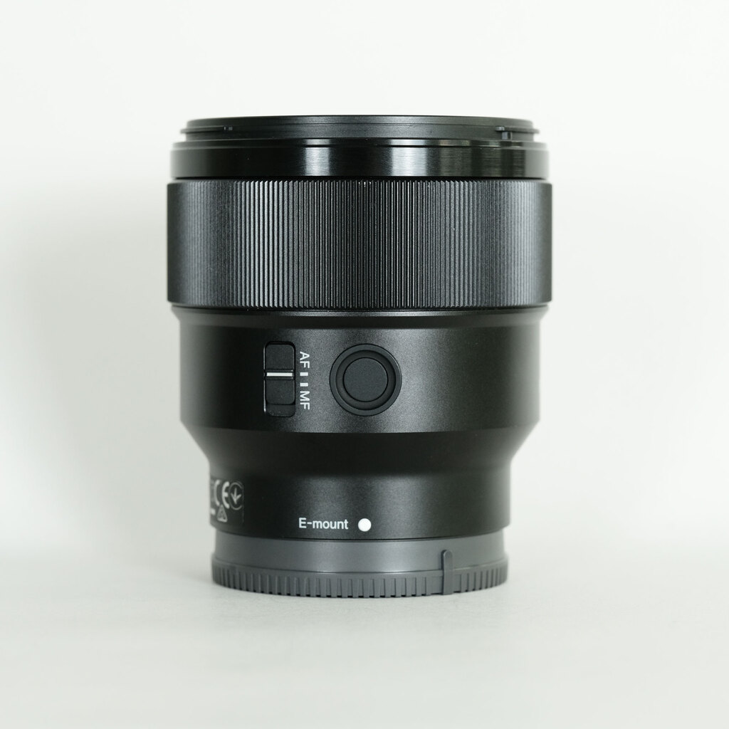 SONY FE 85mm F1.8 SEL85F18