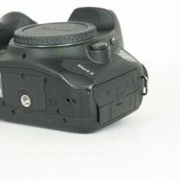 Canon EOS 7D Mark II Canon EOS 7D Mark II