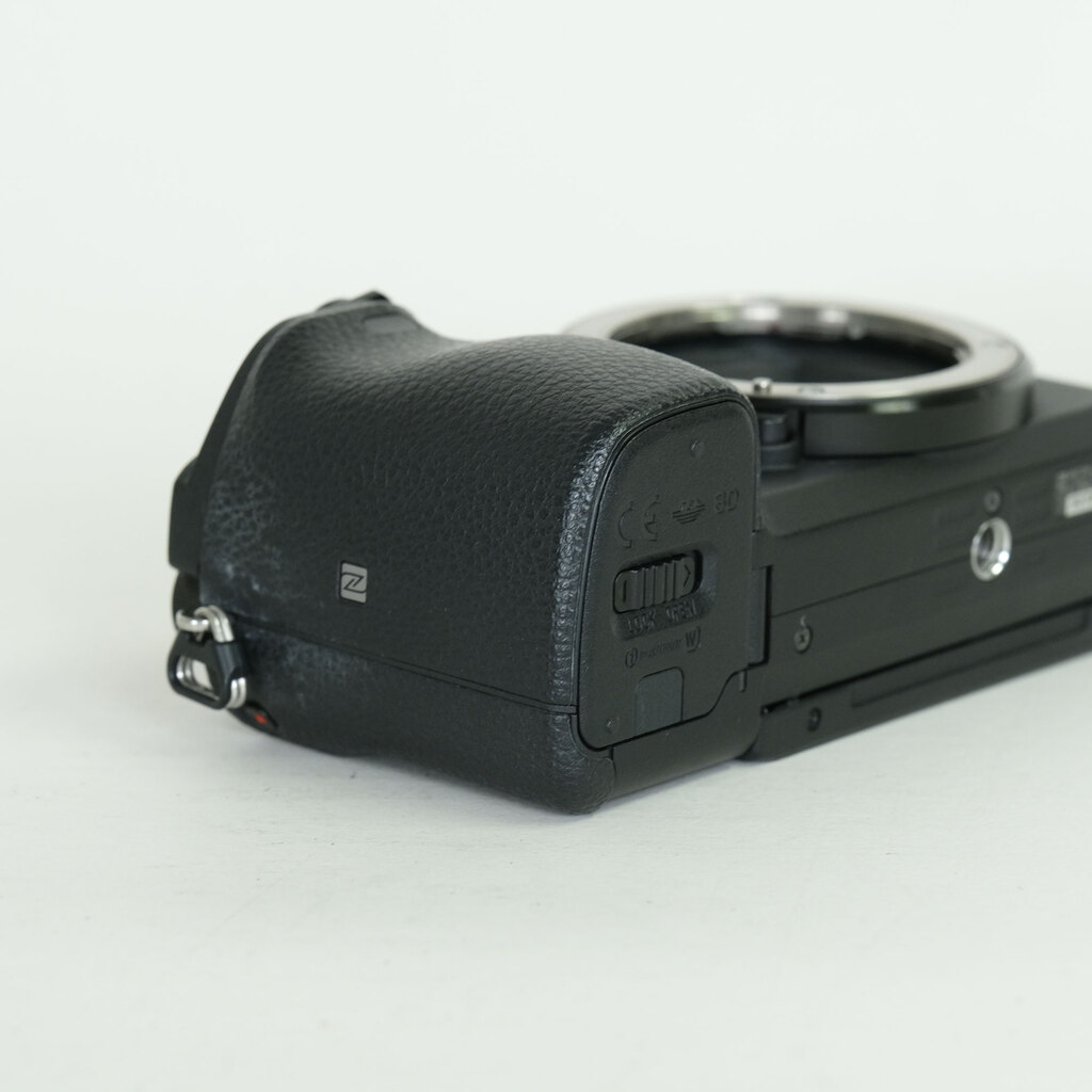 SONY α6400（ILCE-6400）