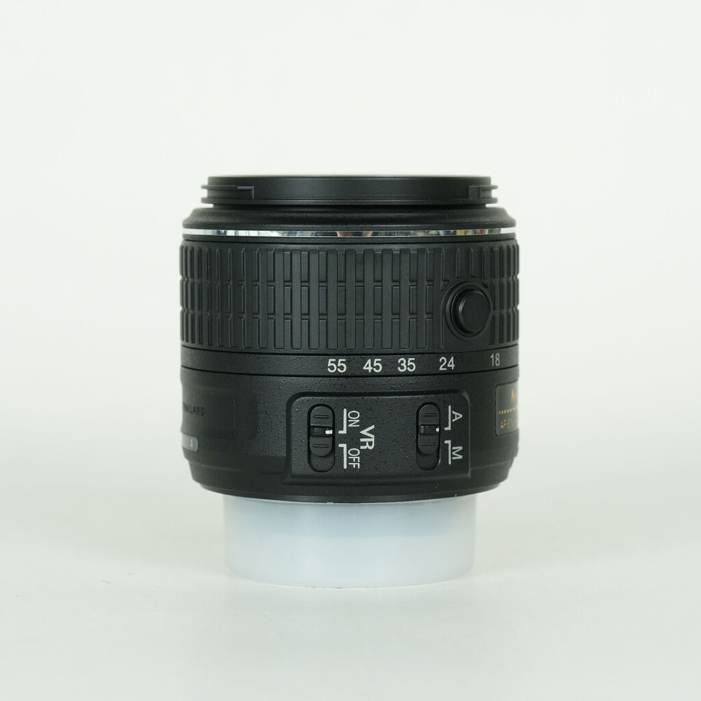 Nikon AF-S DX NIKKOR 18-55mm f3.5-5.6G VR II