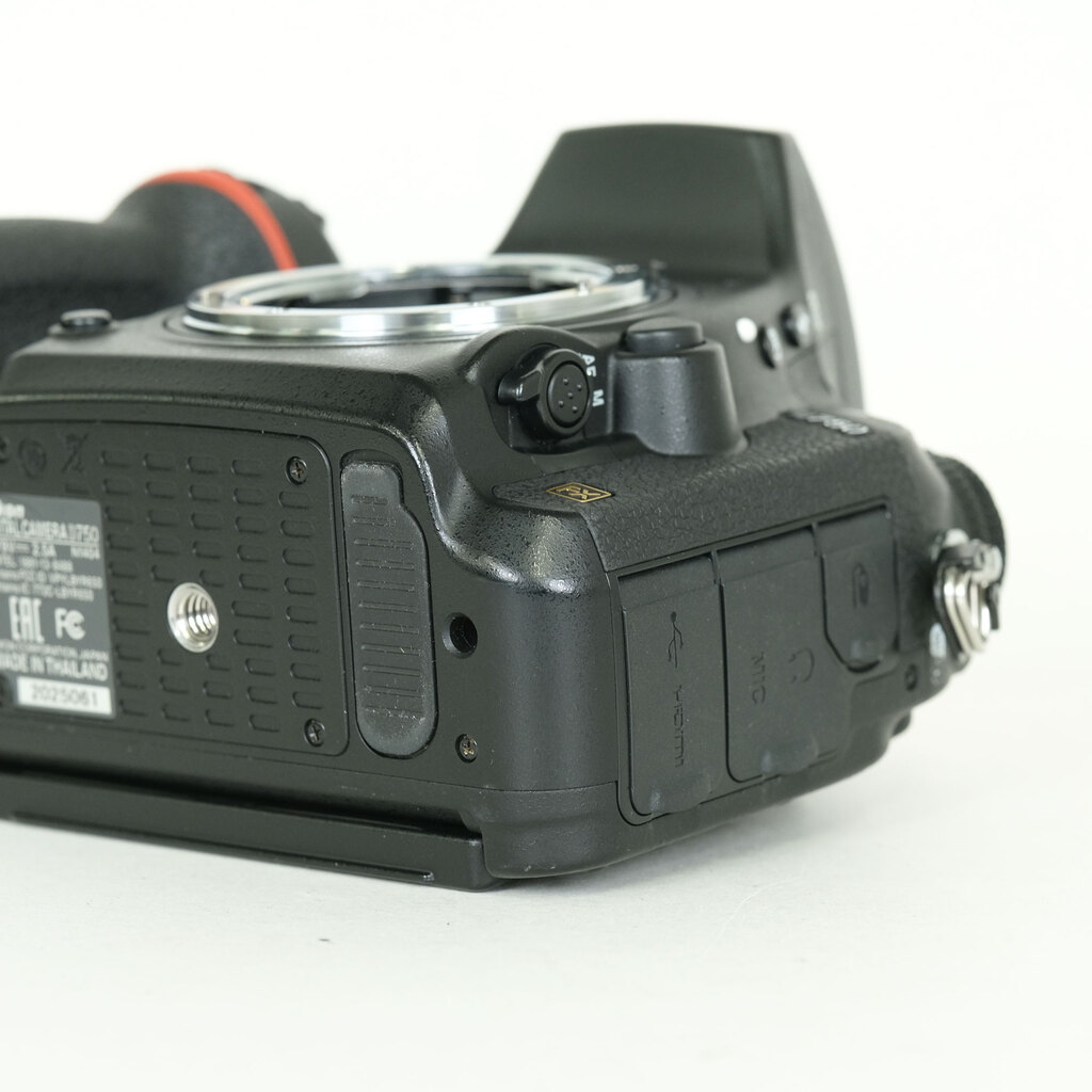 Nikon D750