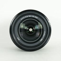 SONY E 18-135mm F3.5-5.6 OSS SEL18135