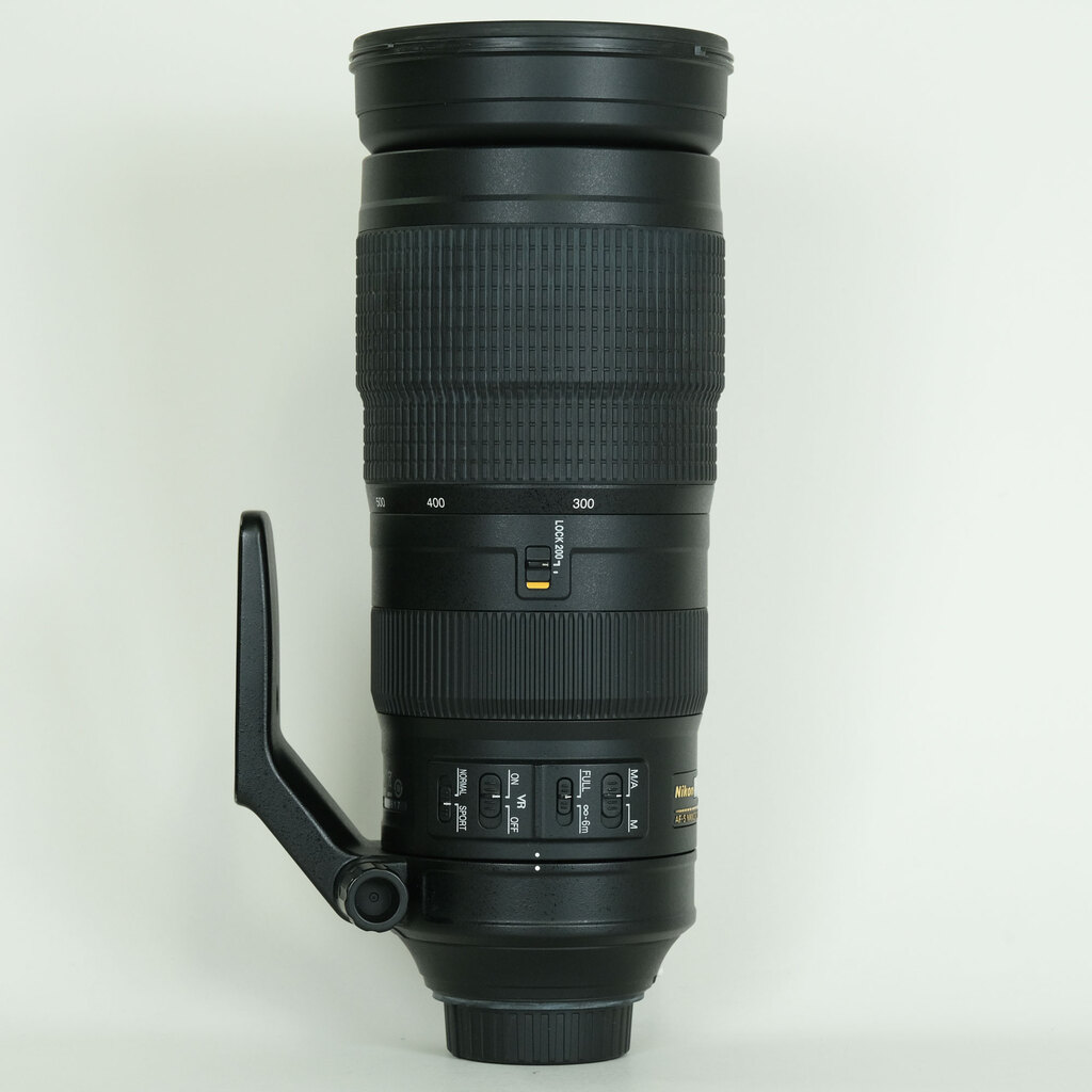 Nikon AF-S NIKKOR 200-500mm f/5.6E ED VR Nikon AF-S NIKKOR 200-500mm f/5.6E ED VR