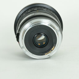 Canon EF20-35mm F3.5-4.5 USM Canon EF20-35mm F3.5-4.5 USM