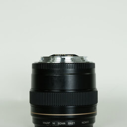 Canon EF100mm F2 USM Canon EF100mm F2 USM