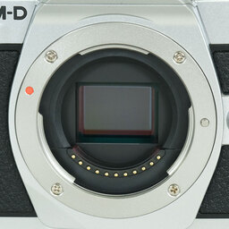 OLYMPUS OM-D E-M10 Mark III