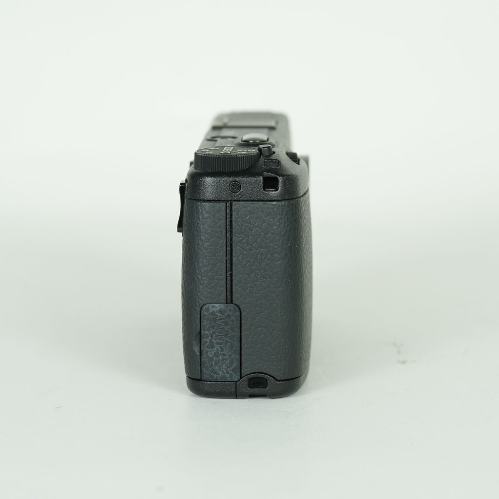 RICOH GR DIGITAL II