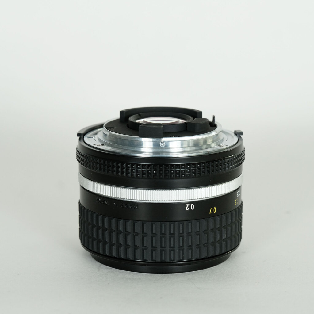Nikon Ai Nikkor 28mm F2.8S
