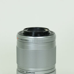 OLYMPUS M.ZUIKO DIGITAL ED 40-150mm F4.0-5.6 R OLYMPUS M.ZUIKO DIGITAL ED 40-150mm F4.0-5.6 R