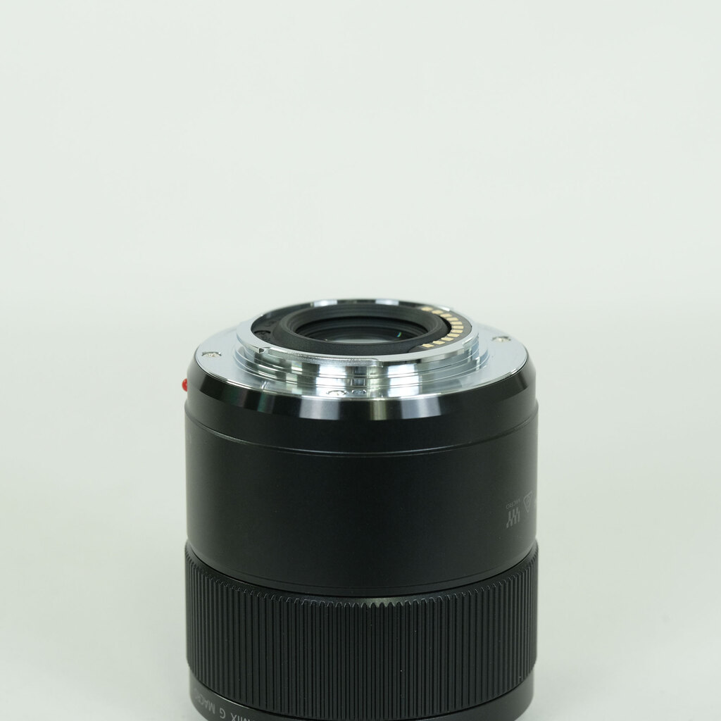Panasonic LUMIX G MACRO 30mm F2.8 ASPH. MEGA O.I.S.