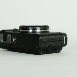 FUJIFILM X-M1 ボディ ブラック