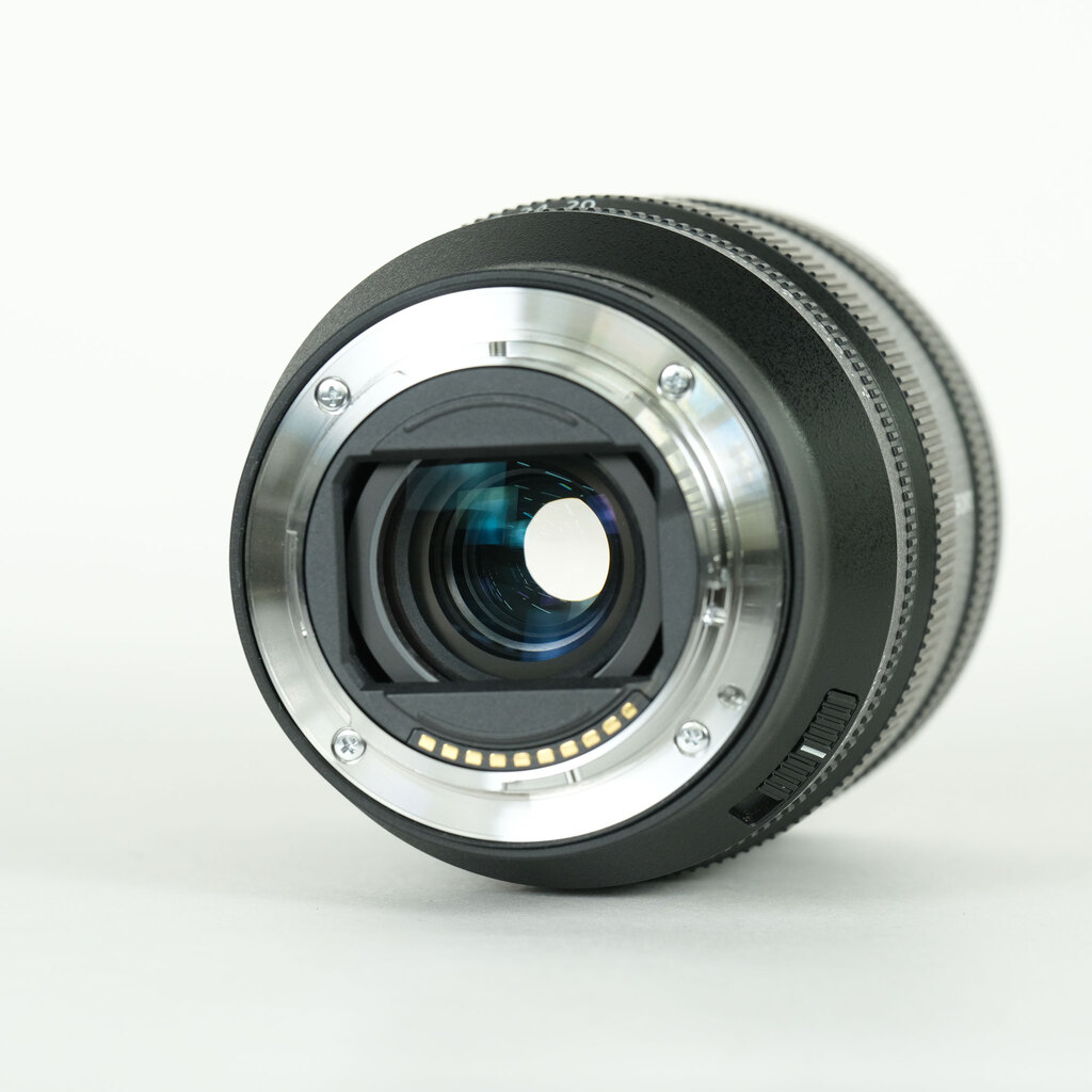SONY FE 20-70mm F4 G SEL2070Gの出品 | ONE SCENE（ワンシーン）