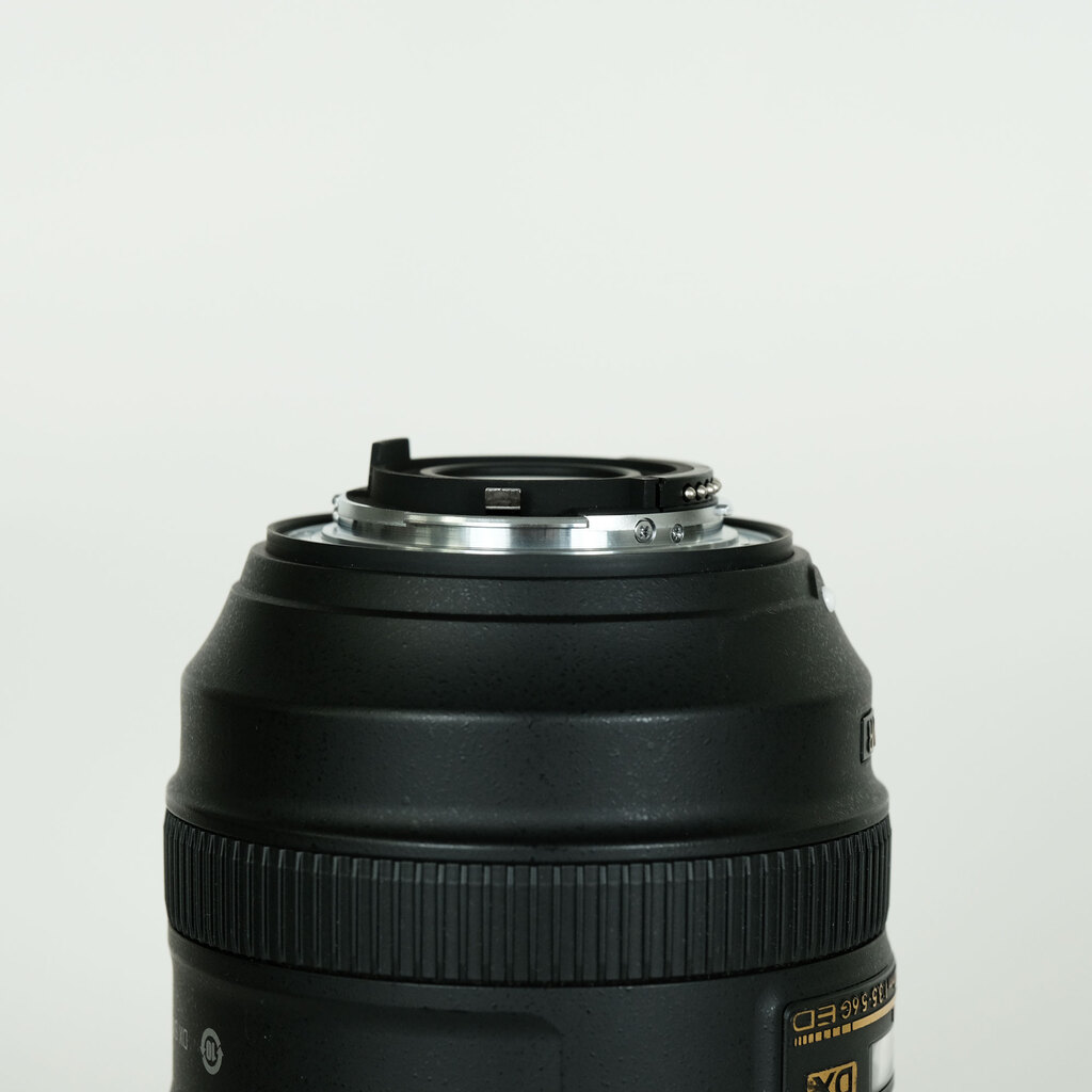 Nikon AF-S DX NIKKOR 18-300mm F3.5-5.6G ED VR