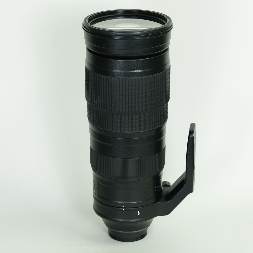 Nikon AF-S NIKKOR 200-500mm f/5.6E ED VR
