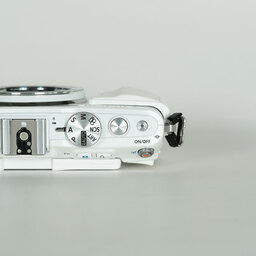 OLYMPUS PEN Lite E-PL6 ボディ ホワイト