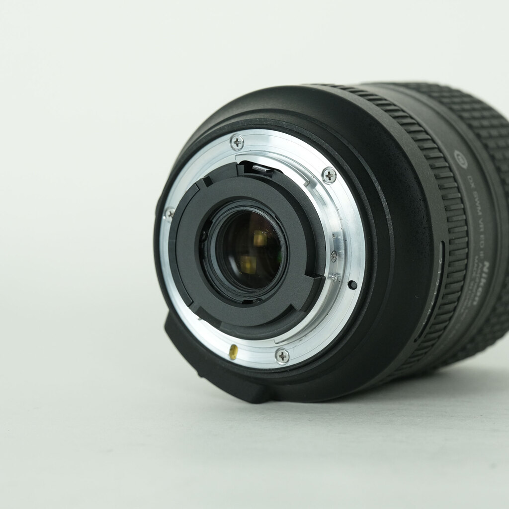 Nikon AF-S DX NIKKOR 18-300mm f/3.5-6.3G ED VR