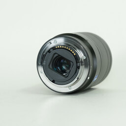 SONY Vario-Tessar T* E 16-70mm F4 ZA OSS SEL1670Z SONY Vario-Tessar T* E 16-70mm F4 ZA OSS SEL1670Z