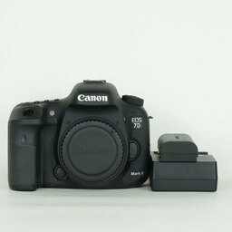 Canon EOS 7D Mark II