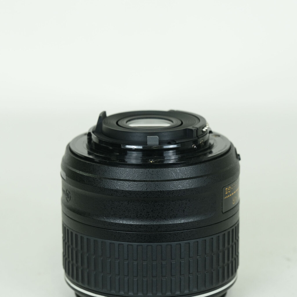 Nikon AF-S DX NIKKOR 18-55mm f3.5-5.6G VR II