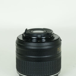 Nikon AF-S DX NIKKOR 18-55mm f3.5-5.6G VR II
