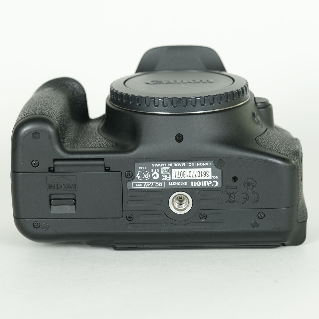 Canon EOS Kiss X5 ボディ