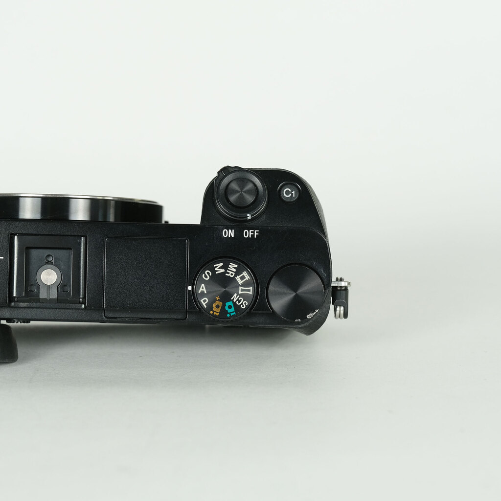 SONY α6000(ILCE-6000) SONY α6000(ILCE-6000)