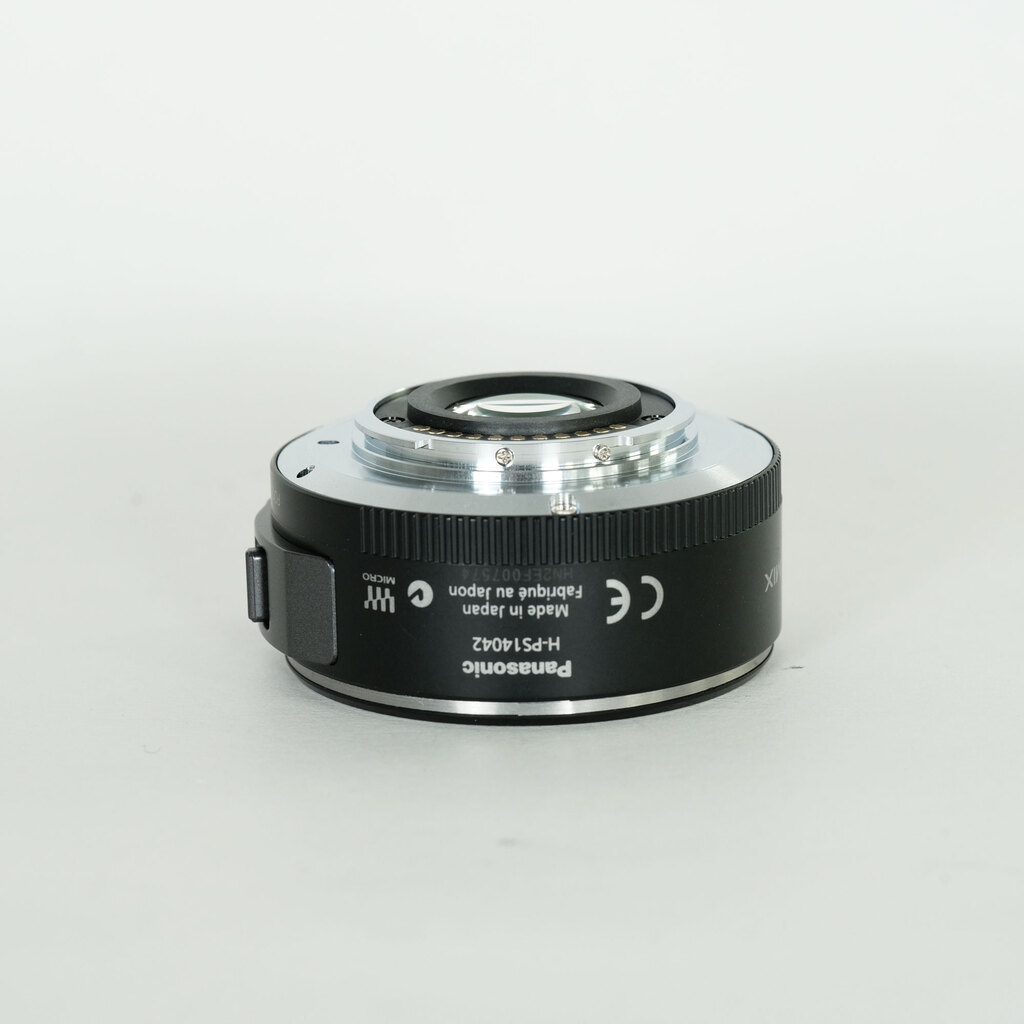 Panasonic LUMIX G X VARIO PZ 14-42mm / F3.5-5.6 ASPH. / POWER O.I.S.