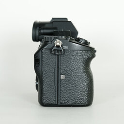 SONY α7 III（ILCE-7M3）