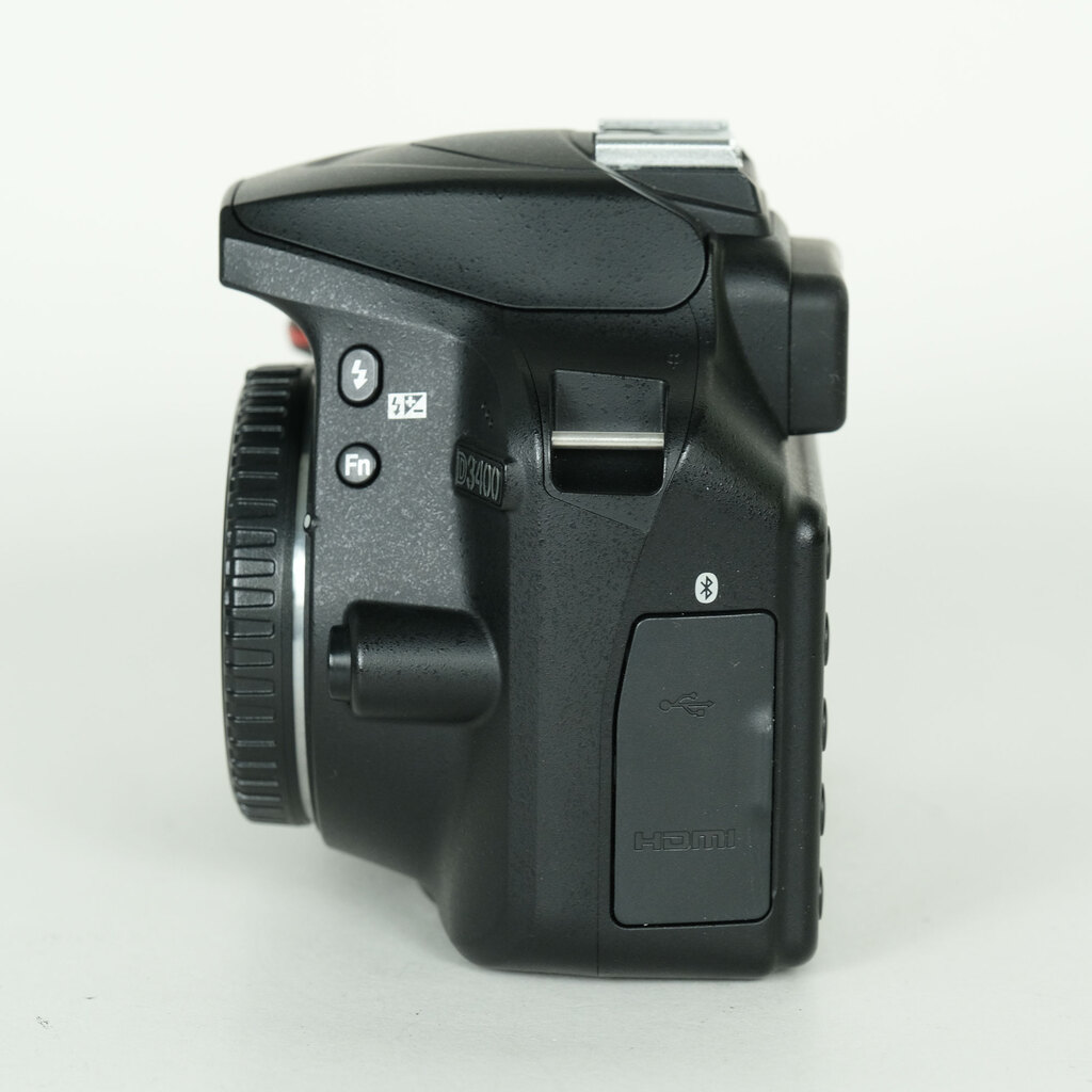 Nikon D3400