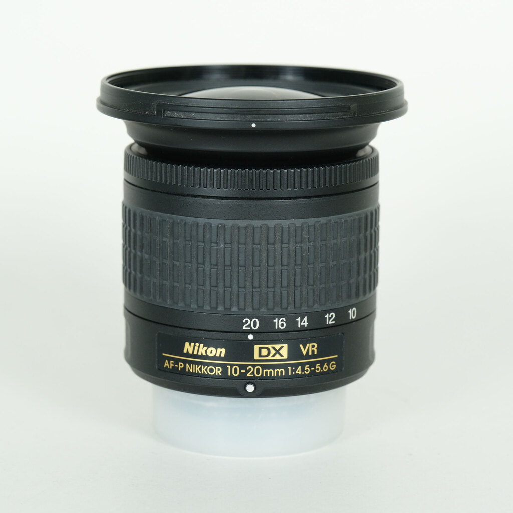 Nikon AF-P DX NIKKOR 10-20mm F4.5-5.6G VR Nikon AF-P DX NIKKOR 10-20mm F4.5-5.6G VR