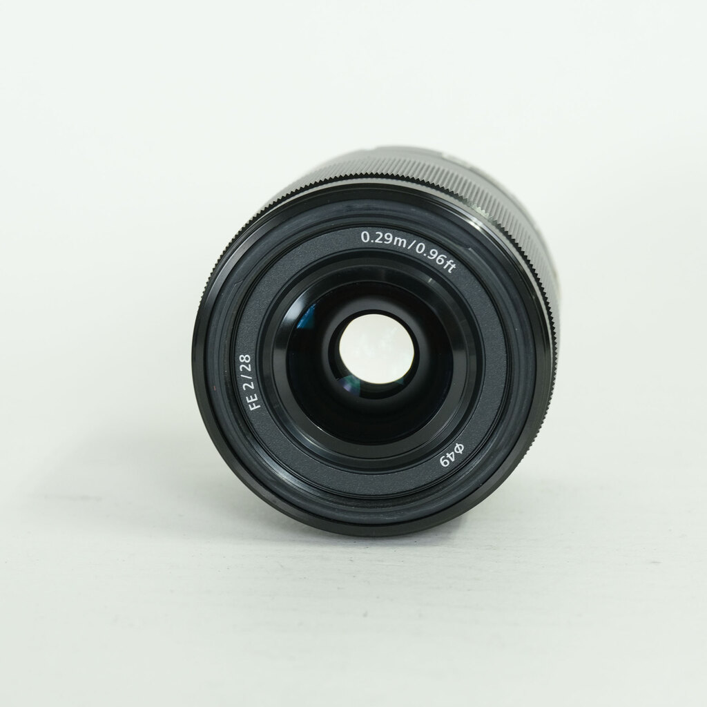 SONY FE 28mm F2 SEL28F20