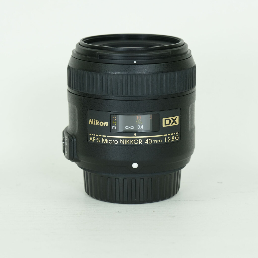 Nikon AF-S DX Micro NIKKOR 40mm f/2.8G