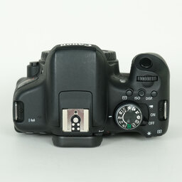 Canon EOS Kiss X8i