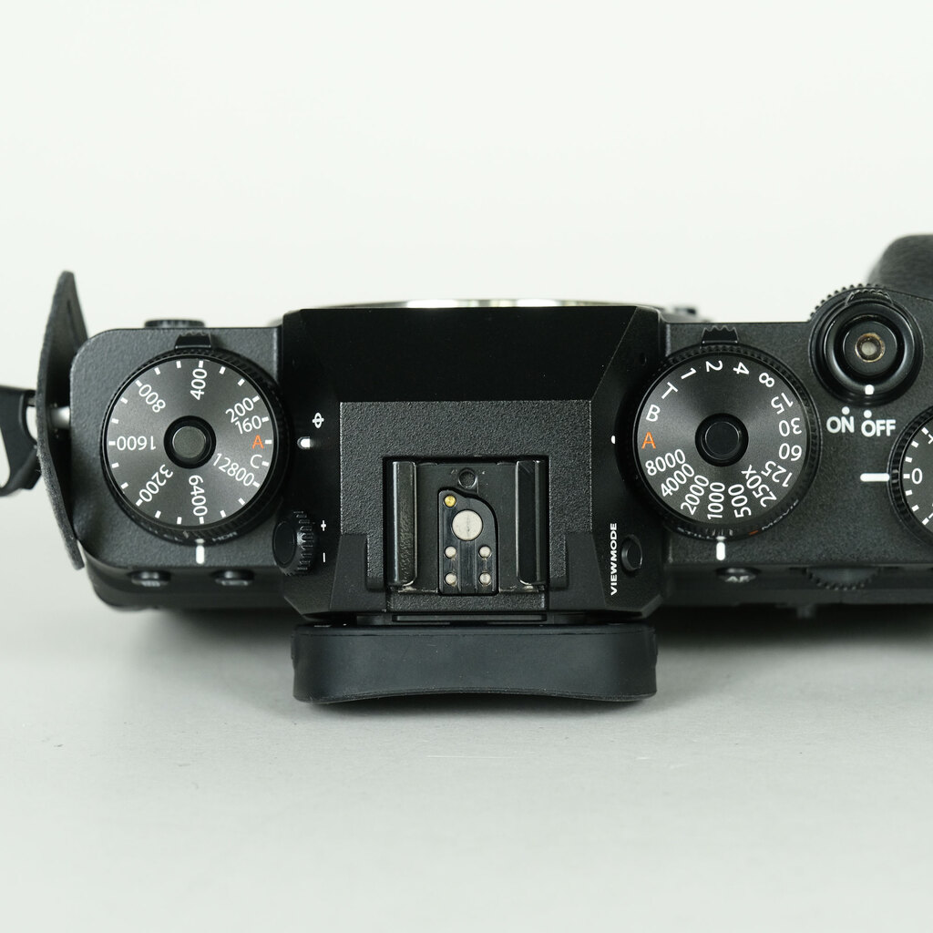 FUJIFILM X-T4