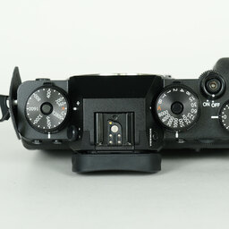 FUJIFILM X-T4