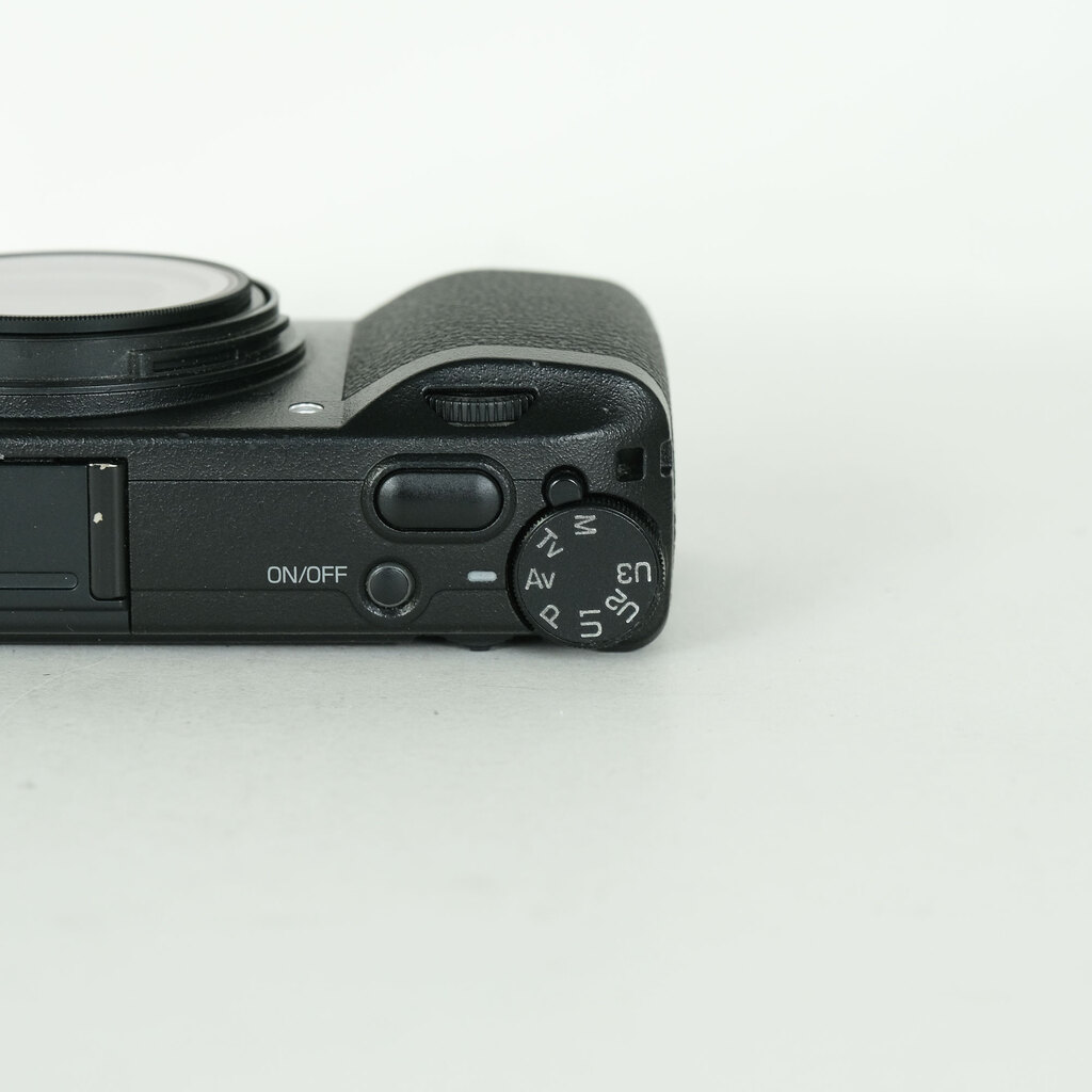 RICOH GR III