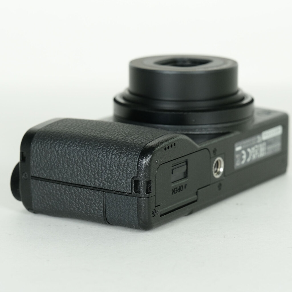 RICOH GR IIIxの出品 | ONE SCENE（ワンシーン）