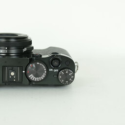 FUJIFILM X100V ブラック