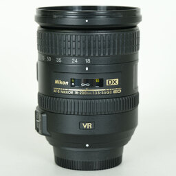 Nikon AF-S DX NIKKOR 18-200mm F3.5-5.6G ED VR II