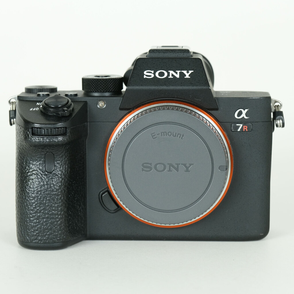 SONY α7R III(ILCE-7RM3) SONY α7R III(ILCE-7RM3)
