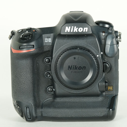 Nikon D5 Nikon D5