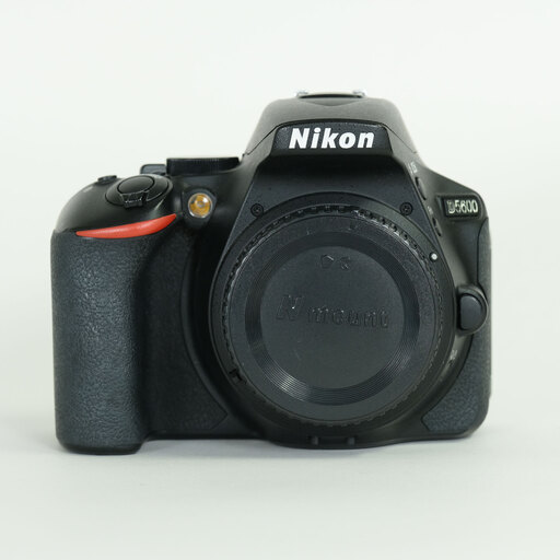 Nikon D5600