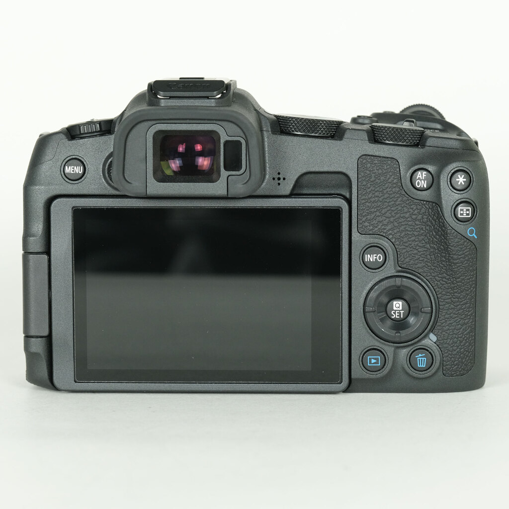 Canon EOS R8 Canon EOS R8